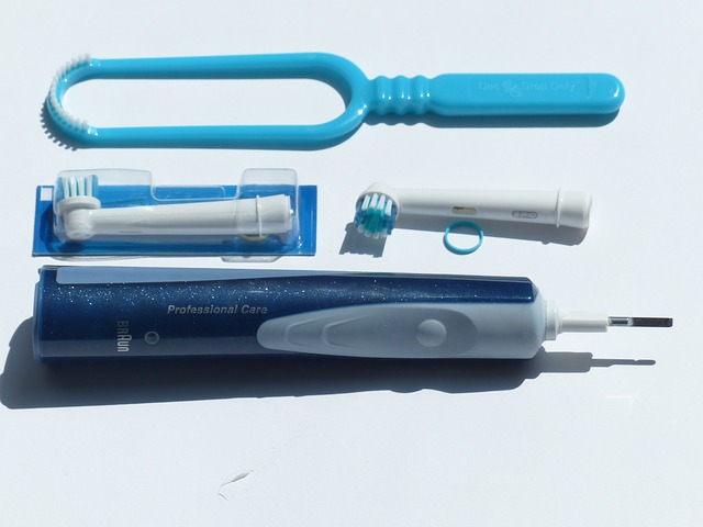 Jak vybrat elektrický zubní kartáček